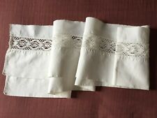 Ancienne dentelle fuseau dans