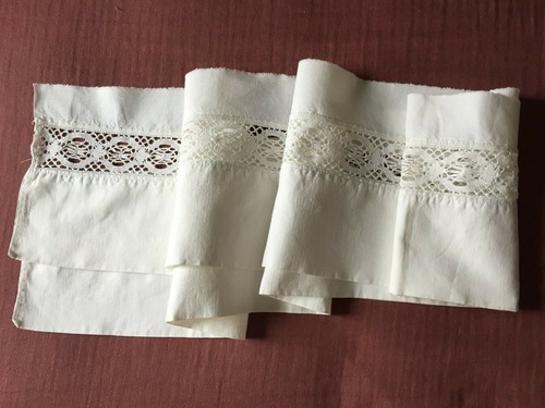 Ancienne dentelle fuseau - , dans