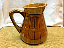 Pichet cruche tonneau terre