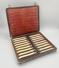 18 couteaux à entremets