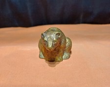 petit ourson assis en laiton ours