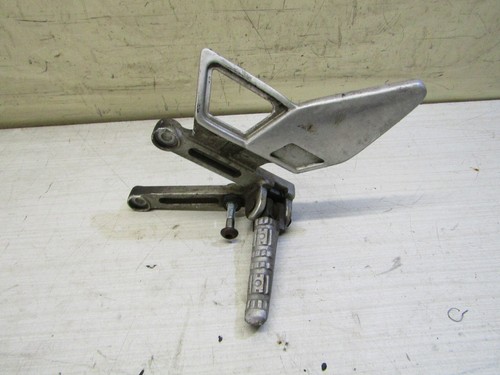 Platine gauche tordu haut - gauche,