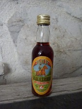 Mignonnette bouteille Ron amazona rhum jamaique  4,5 cl pleine en très  bon état