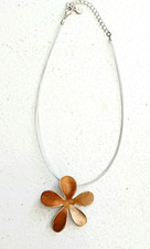 Sautoir, Collier argenté