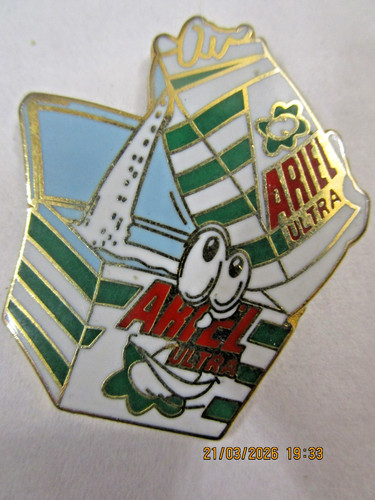 Pin lessive ariel - , /