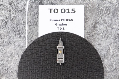 Plumes pelikan graphos - graphos, t