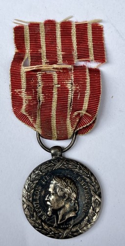Medaille militaire francaise - medaille,