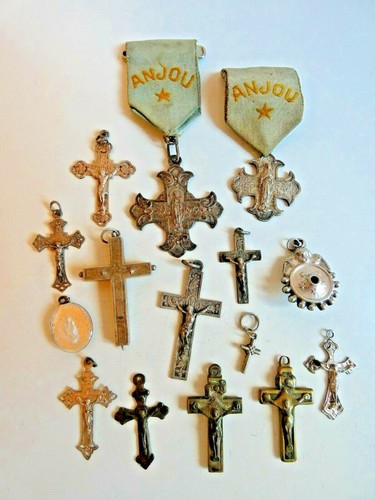 Lot medailles religieuses - medailles,