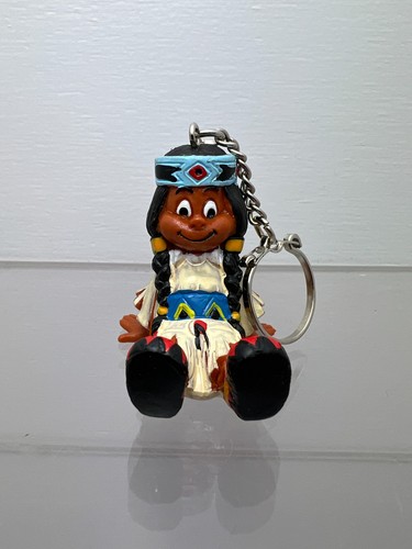 Figurine porte clés fille