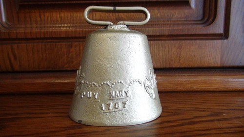 Ancienne cloche puy mary - puy, "
