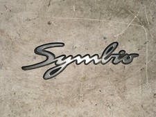 PEUGEOT 306 SYMBIO Logo Monogramme Emblème Insigne en bon état ORIGINE