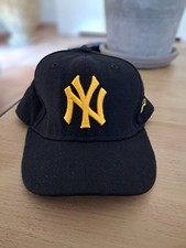 Casquette New Era NY Yankees Noire et Jaune Modèle Enfant Logo Brodé Sport