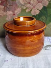 ANCIEN BEURRIER À EAU EN