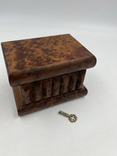 Boîte À Secret Ancienne