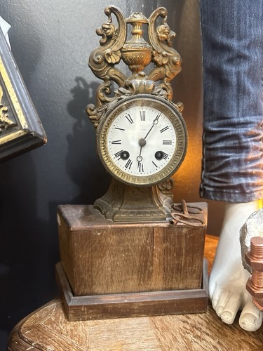 Pendule ancienne bronze - , doré