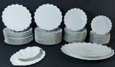 Raynaud Limoges, Service Pour 12 Personnes En Porcelaine Blanche Texturée Relief