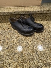Vegetarian shoes eye - cap, toe