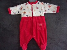 J33 Vêtements d'occasion