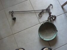 grand balance romaine antique faite à la main en fer forgé