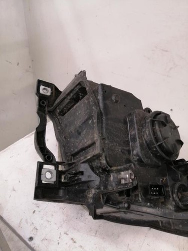 Optique avant principal droit