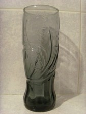 9- Verre collector Coca Cola Mc Donald's, version 2008, couleur : gris acier