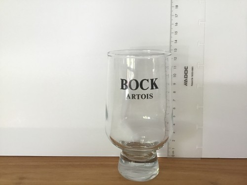 Très rare verre - trÈs,