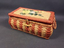 Ancienne boite à couture en paillage tressé décor fleurs vintage sewing box