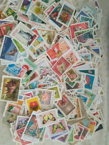 Lot 550 timbres - 550,