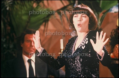 Mireille mathieu exclusive - *,