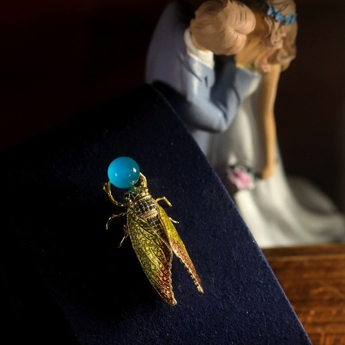 Petite broche art deco - broche, doré