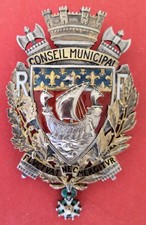Insigne du conseil municipal de paris, ca 1900...en argent et or...