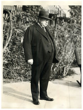 George M. Reynolds, banquier