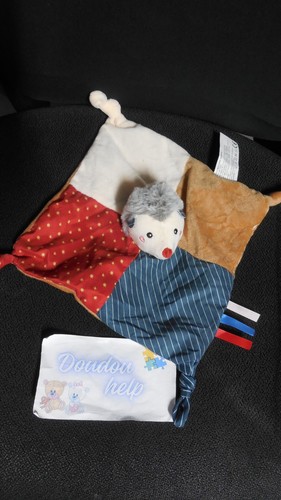 Doudou plat hérisson - plat,