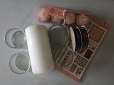 lot bougies et pots à décorer  + 1 huile parfumé en cadeau