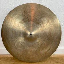 A Avedis ZILDJIAN 20" 51cm
