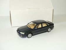 RENAULT SAFARNE Bleu KIT Monté GAFFE 1:43 imperfection
