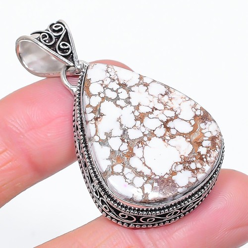 Pendentif pierre précieuse