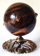 Boule d'escalier en bois et Rosace en Laiton ou Bonze à Visser TBE