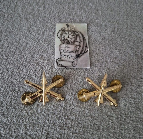 Paire insigne pin de col - paire,