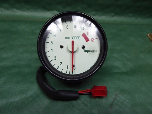 Triumph horloge revolution - triumph,