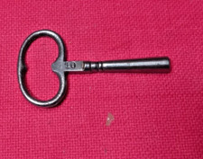 clef numero 10 remontoir mouvement mecanique carillon pendule horloge carré 5 mm