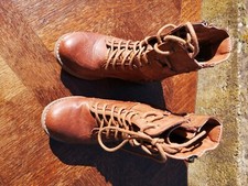 BOTTINES LOVELY SKULL, Pointure 28, en cuir marron