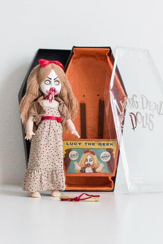 Living dead dolls lucy - living,