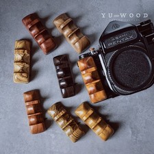 Poignée de caméra en bois