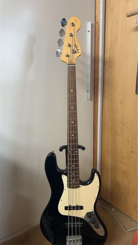 Squier precision bass black - precision,