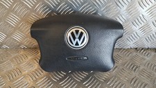 Airbag volant - Volkswagen Passat IV (4) phase 1 / Golf IV - Réf : 3B0880201M
