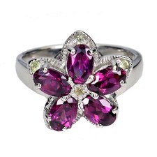 Bague argent 925 plaque or blanc avec grenat et péridots