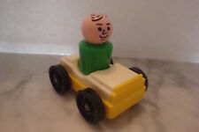 FISHER PRICE VINTAGE VOITURE AUTO GARAGE FIGURINE
