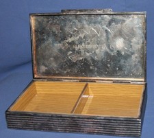 Ancienne boite à bibelots