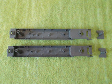 2 CHÂSSIS NUS VOITURES